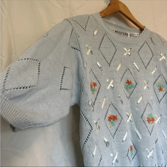 Vintage Western Connection Sweater Sz S Blue Pointelle Ribbon Bouquet Floral - Picture 3 of 10